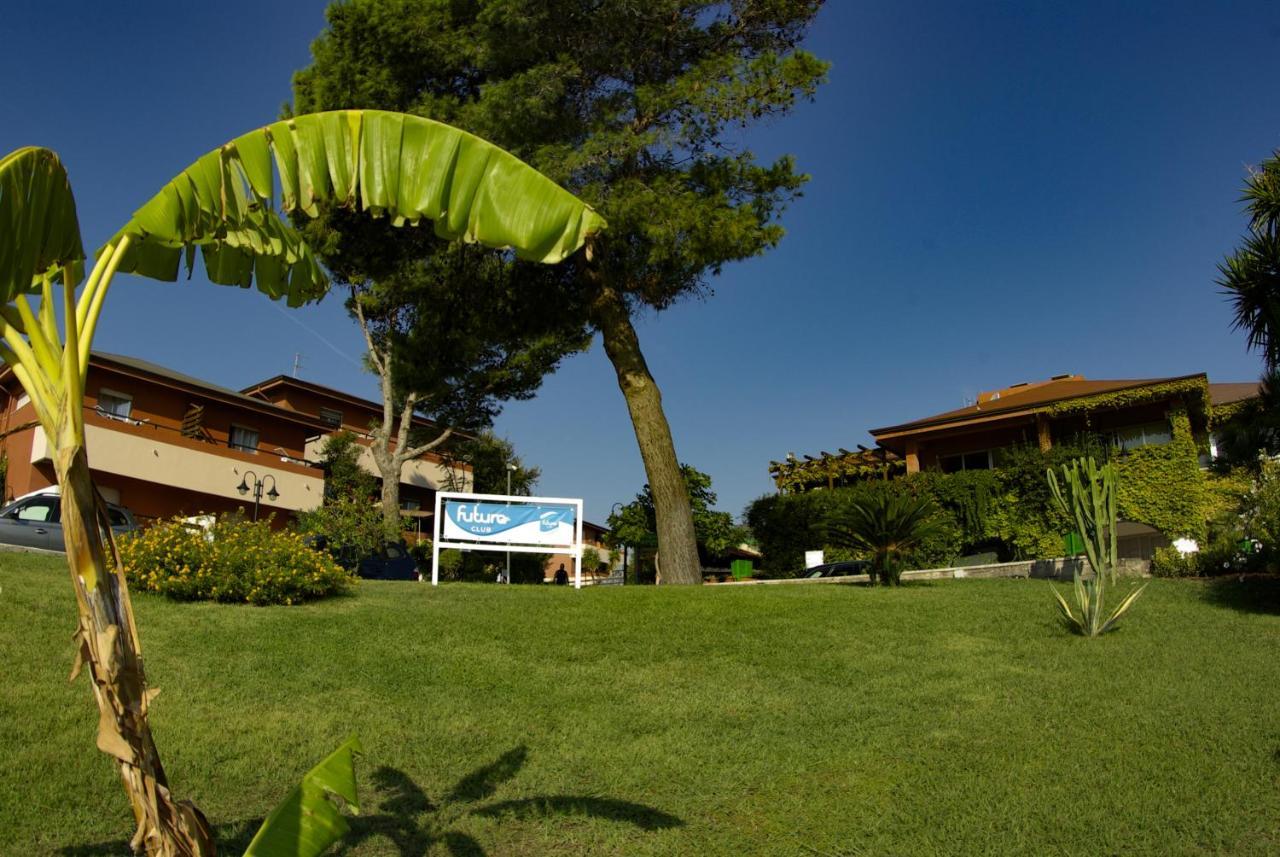 Futura Club Casarossa Hotel Crotone Bagian luar foto